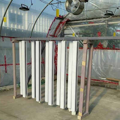 Sistema hidropónico de plantas de jardín de interior Zipgrow con luz LED